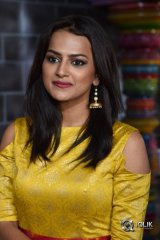 Shraddha Srinath At Production No 1 Movie Opening